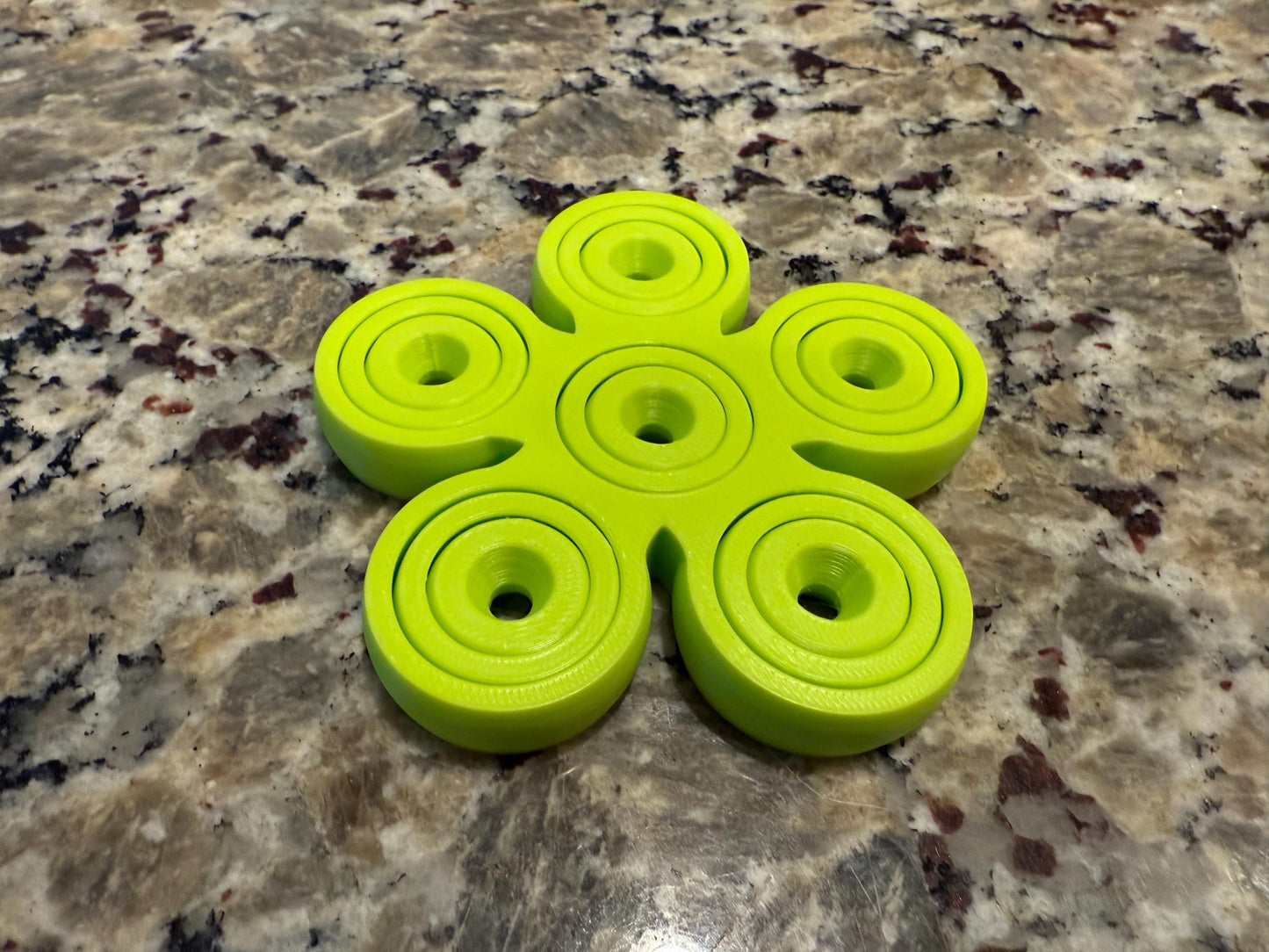 Gyro Fidget Spinner: Six Rotating Rings