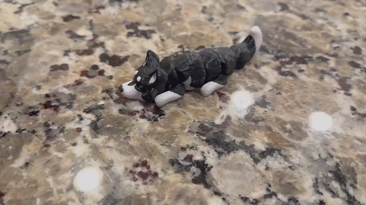 3D Printed Flexi Dog Fidget Toy – Articulated Desk Pet, Custom Breed Colors
